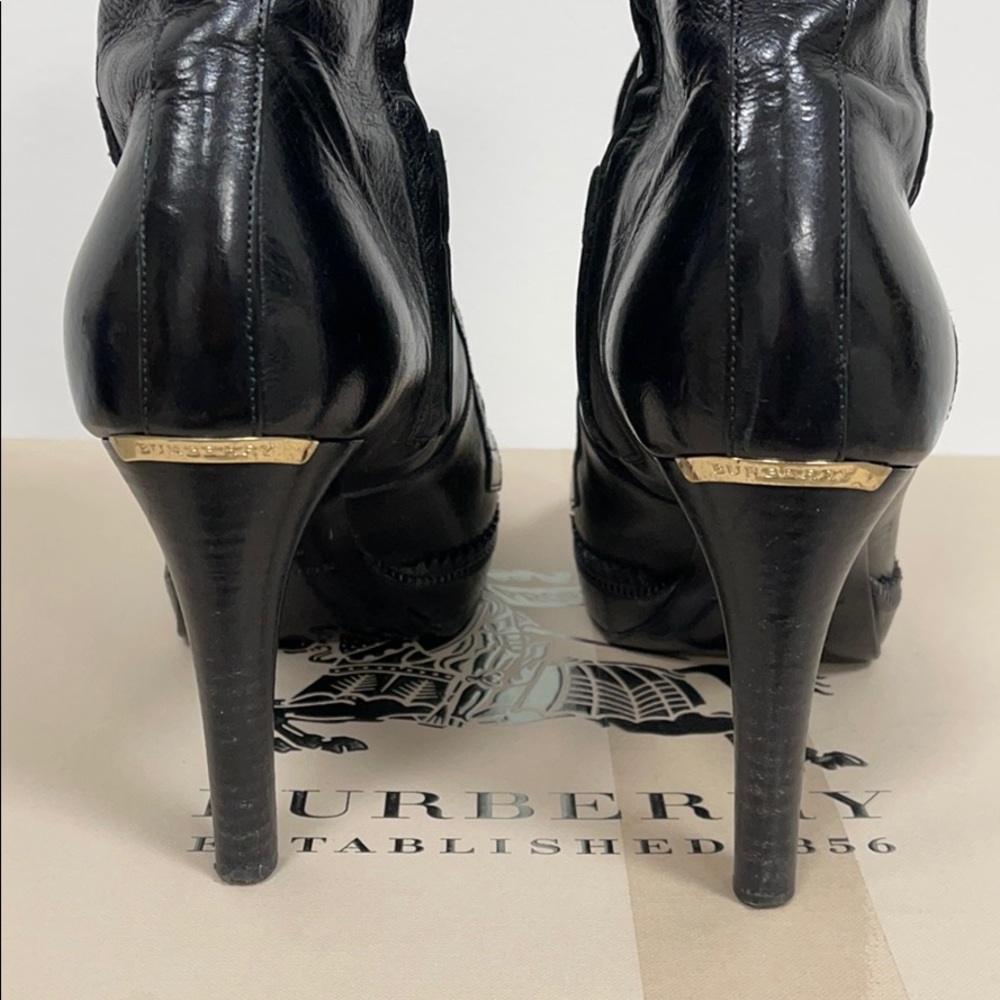 Burberry ankle bootie - Picture 5 of 10